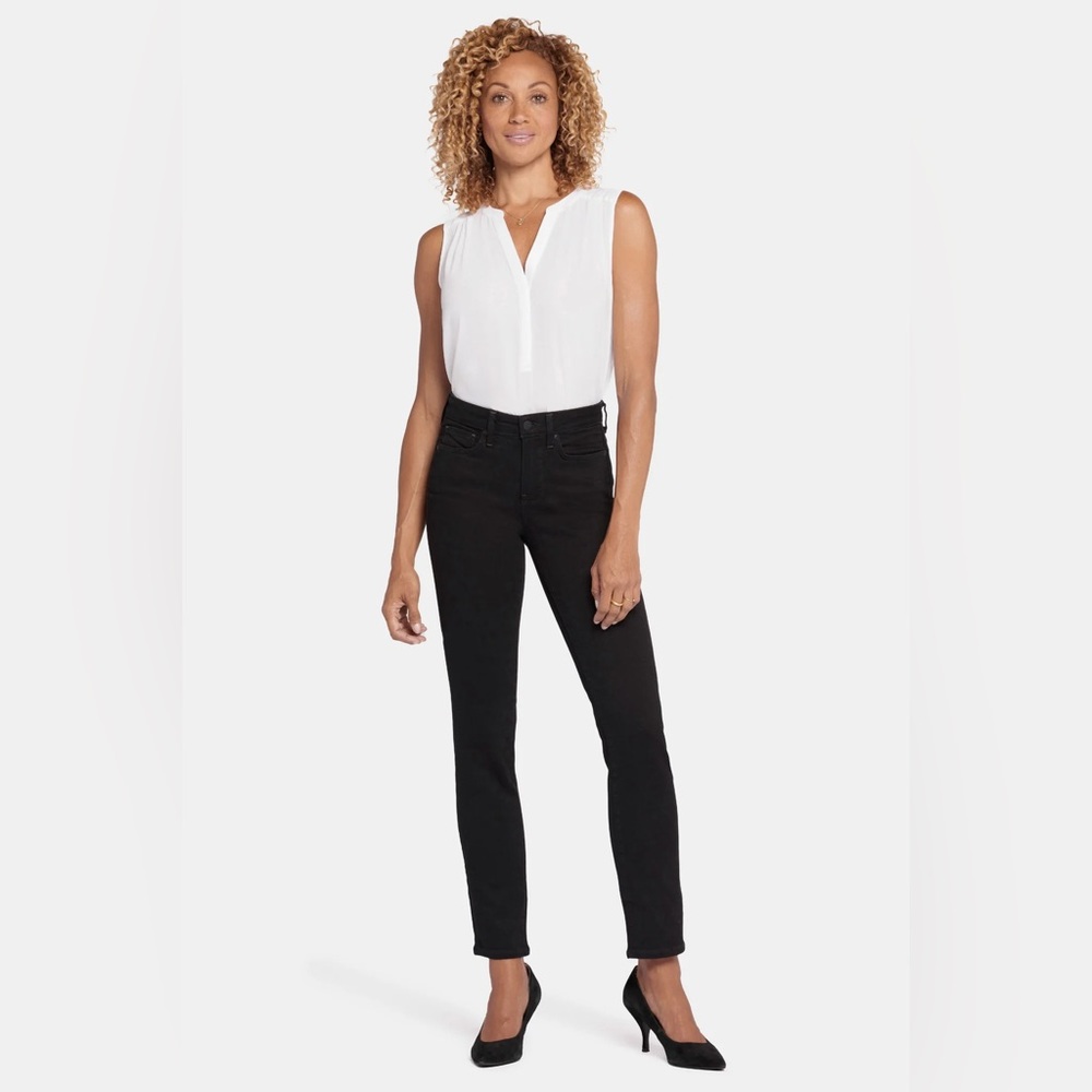 New NYDJ Slim Straight Black Jeans Size 2